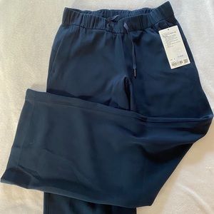 Lulu lemon On the Fly wide leg woven pants